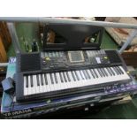 YAMAHA PSR-330 KEYBOARD WITH BOX