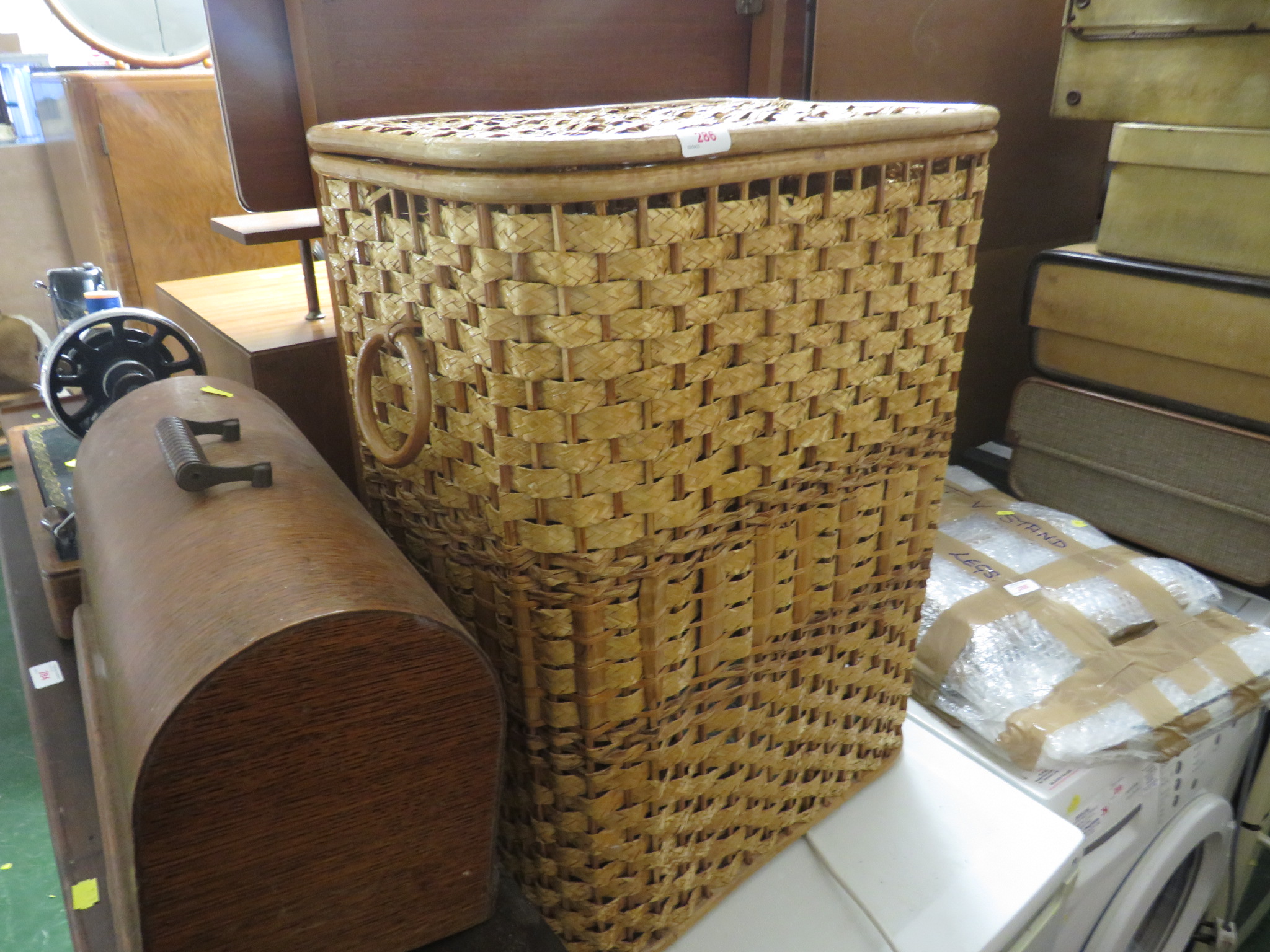 WICKER BASKET