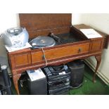 DYNATRON RADIOGRAM IN A MAHOGANY VENEERED CABINET WITH INTEGRAL SPEAKERS (NEEDS A PLUG)