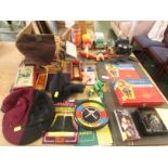 SELECTION OF VINTAGE TOYS AND GAMES INCLUDING BUCCANEER, DIECAST VEHCILES, JOKE AND GAG ITEMS ETC (