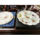 A ROYAL DOULTON CANTON DESSERT PLATTER WITH A ROYAL WORCESTER EVESHAM CRUDITE DISH, WITH BOXES