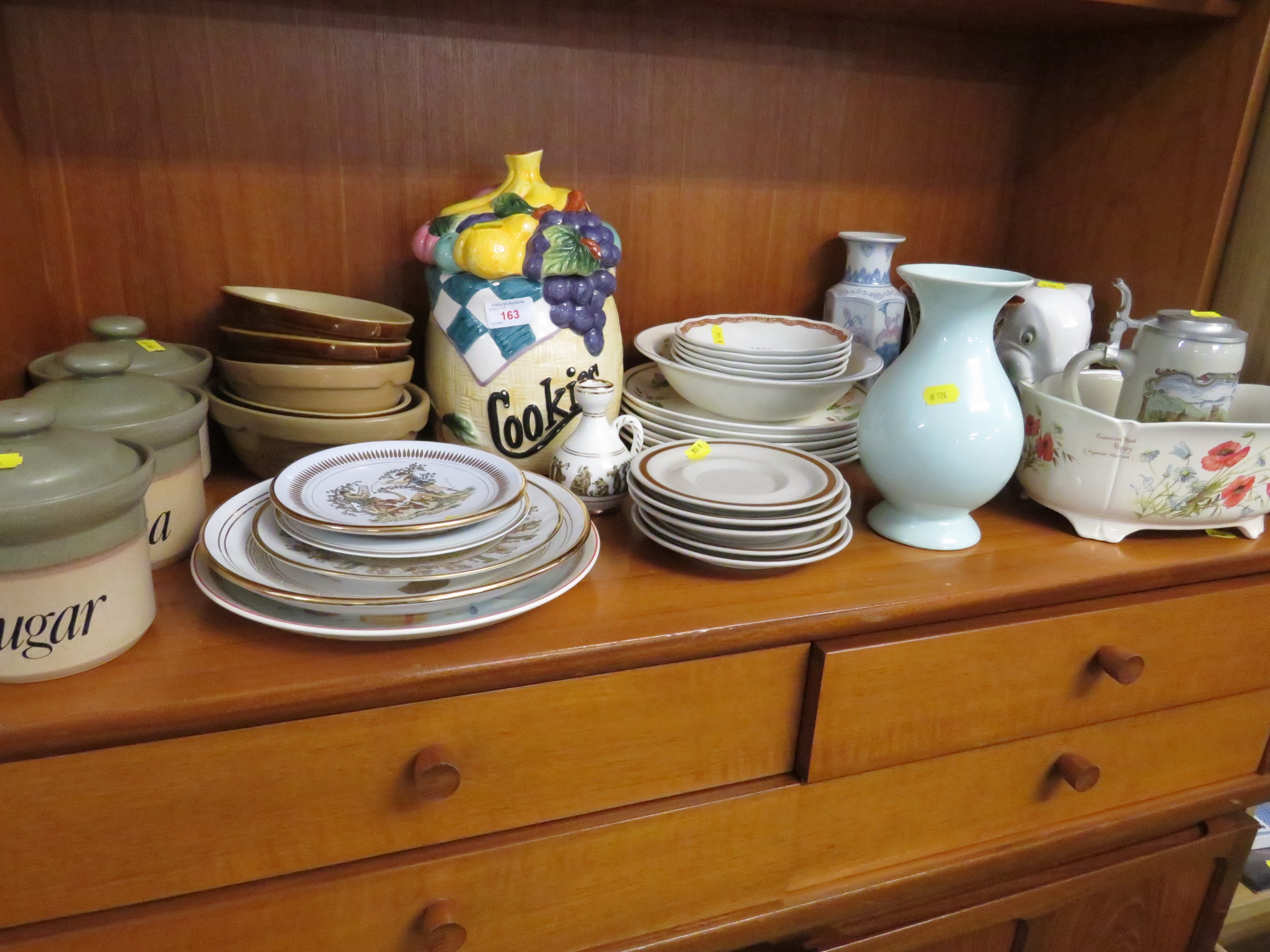 SELECTION OF HOUSEHOLD CHINA INCLUDING PLATES, VASES AND STONEWARE KITCHEN CADDIES