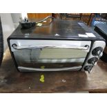 DELONGHI COUNTERTOP CONVECTION OVEN