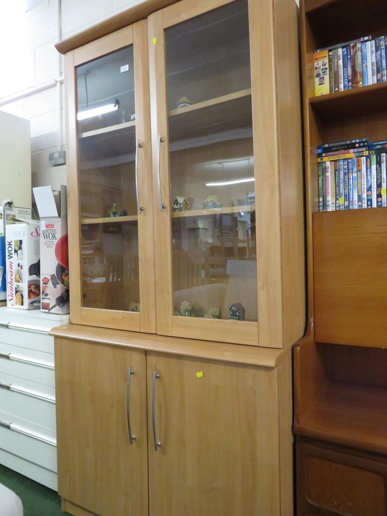 WOOD EFFECT GLAZED DISPLAY UNIT WITH CUPBOARDS TO BASE