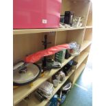 ASSORTED KITCHEN AND HOUSEHOLD ITEMS INCLUDING UTENSILS, SCALES AND WEIGHTS, PASTAS MAKING ITEMS