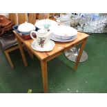 SMALL SQUARE PINE KITCHEN TABLE