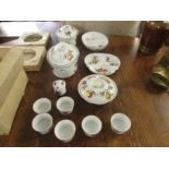 Small quantity Royal Worcester oven to tableware including Evesham and Evesham Vale pattern.