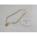 IMPORTED 9 CARAT GOLD BRACELET WITH HEART-SHAPE CLASP, 1.7G