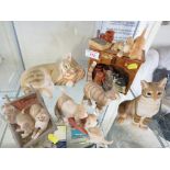 SHERRAT AND SIMPSON RESIN FIGURINES OF CATS (ONE SHELF)