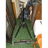 BENBO TRIPOD AND SLIDE PROJECTOR SCREEN