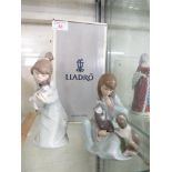 LLADRO FIGURE OF KNEELING GIRL WITH KITTEN (WITH BOX) AND A LLADRO FIGURE OF SEATED GIRL WITH