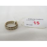 9 CARAT GOLD RING WITH LINK DECORATION AND SET WITH VERY SMALL WHITE STONES, STAMPED 375, 2.9G, WITH