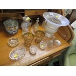 HEAVY CUT GLASS URN (A/F) AND OTHER GLASSWARE INCLUDING ENAMELLED JUG WITH TWO BEAKERS ETC
