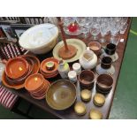 LARGE CERAMIC MIXING BOWL, POTTERY AND CERAMIC KITCHEN BOWLS, JUGS ETC