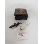 SMALL HAND-PAINTED LACQUER BOX CONTAINING A DRESS RING WITH YELLOW STONE, ONE OTHER DRESS RING,