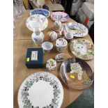 COLLECTORS PLATES, DRESSING TABLE CHINA AND OTHER DECORATIVE WARE