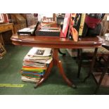 YEW VENEERED EXTENDING DINING TABLE MATCHED WITH FIVE DINING CHAIR FRAMES INCLUDING TWO CARVERS (