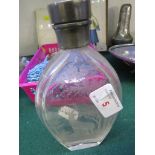 CLEAR GLASS OVOID DRESSING TABLE SCENT BOTTLE OF FLATTENED FORM, ETCHED TO ONE SIDE WITH DEER