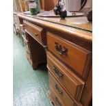 WOOD VENEERED NINE-DRAWER DESK, AND A WOOD VENEERED FOUR-DRAWER CHEST (A/F)