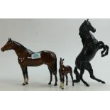 Beswick huntsman horse: Similar foal together with Royal Doulton rearing spirit horse (3)