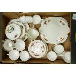 A mixed collection of tea ware to include: Royal Vale & similar floral decorated tea and coffee ware