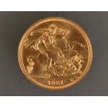 22ct gold Full Elizabeth II Sovereign dated 1981: