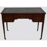 Ladies cross banded leather inset Writing Desk: Measuring 98cm x 51cm x 72cm high.