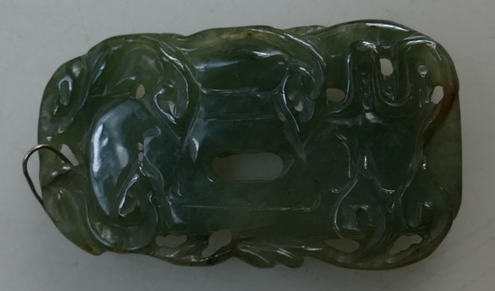 A collection of Chinese items: Including carved stone figure, jade pendant, - Image 3 of 4