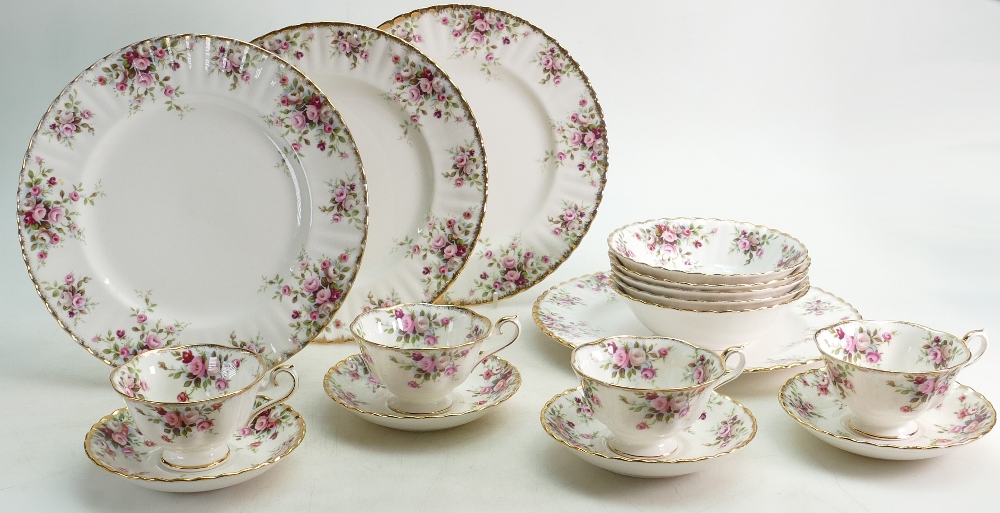 Royal Albert Cottage Garden part set: Comprising dinner plates, cups and saucers.