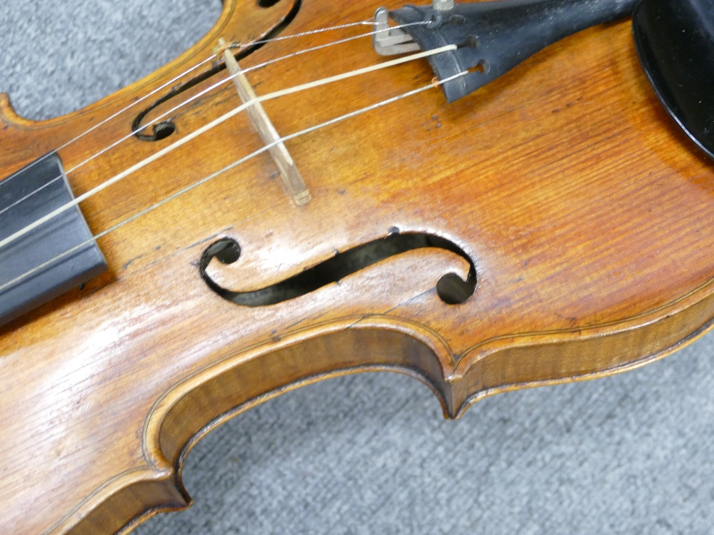 Antique Violin in wooden case with bow: Italian label inside and original receipt from specialist - Image 2 of 3