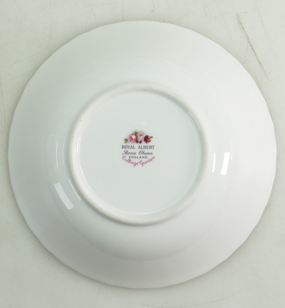 Royal Albert Cottage Garden part set: Comprising dinner plates, cups and saucers. - Image 2 of 2