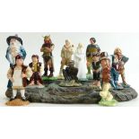 Royal Doulton Lord of the Rings collection: Including 12 figures and a base, Gandalf HN2911,