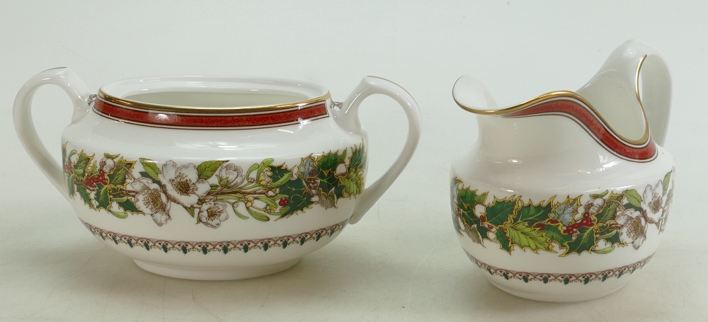 Spode Christmas Rose tea and dinner ware: A collection of Spode tea and dinner ware to include 6 - Image 4 of 6