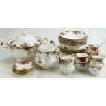 A Royal Albert Old Country Roses extensive dinner, coffee and tea set: Comprising large tureen,