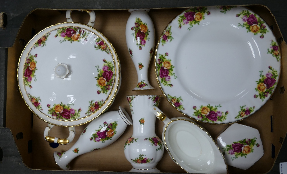 A very large collection of Royal Albert Old Country Roses to include: First quality planters, - Image 10 of 14