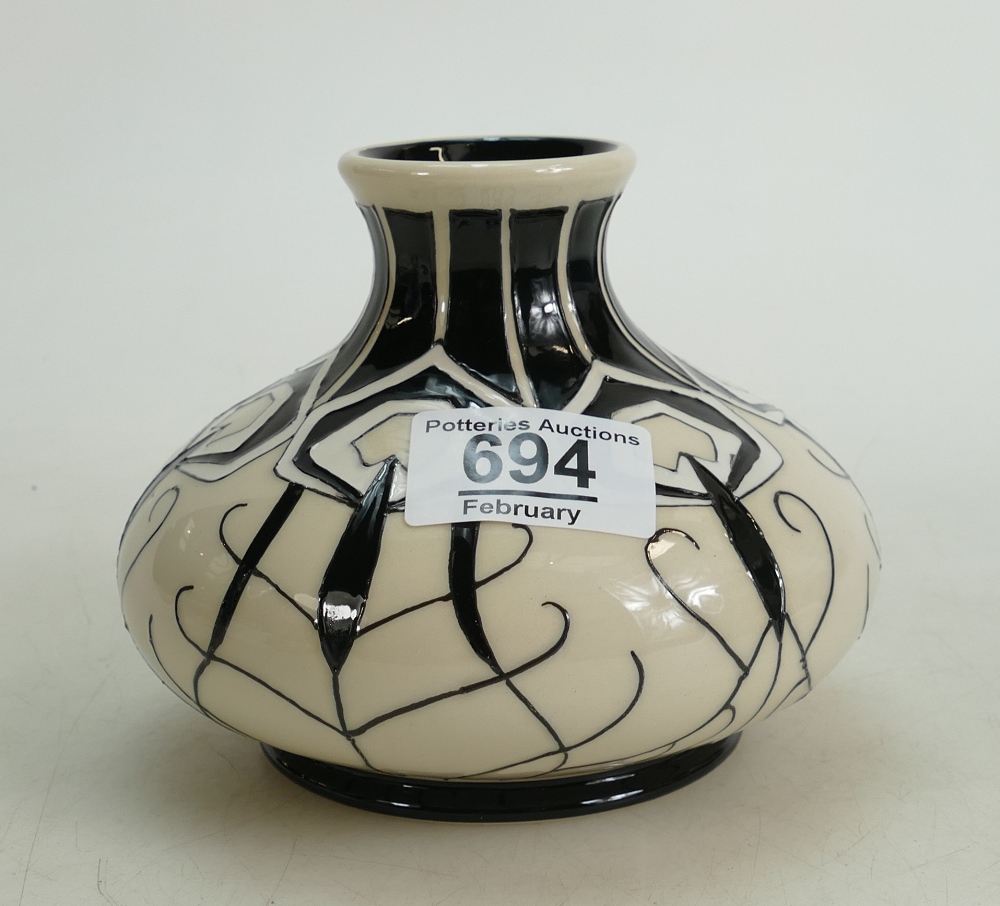 Moorcroft Peacock Parade Vase: Moorcroft