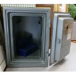 Eagle Safes branded small combination safe: 49cm height,