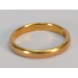 Wedding Band 22ct gold: Size I, weight 2.6g.