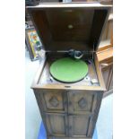 Edwardian Oak Freestanding Gramophone: