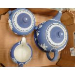 Wedgwood Dip Blue Tea Service:4 pieces including teapot stand