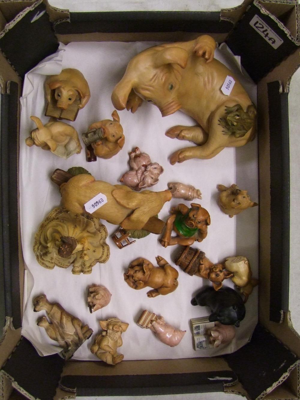 A collection of Piggin series pigs, plus ceramic pigs and a Leonardo figure etc (1 tray).