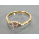 18ct gold & platinum gem set ring :size M, 2.2 grams.