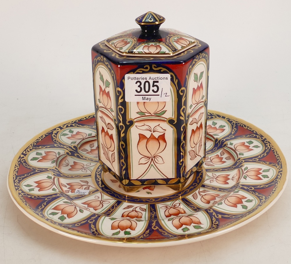 Masons Limited Edition Masterpiece items to include: Ming Jar & Wall Plaque,