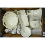A mixed collection of Wedgwood items to include: cream ware dishes, vases ,