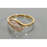 18ct gold & platinum diamond ring :size K, 2.2 grams.