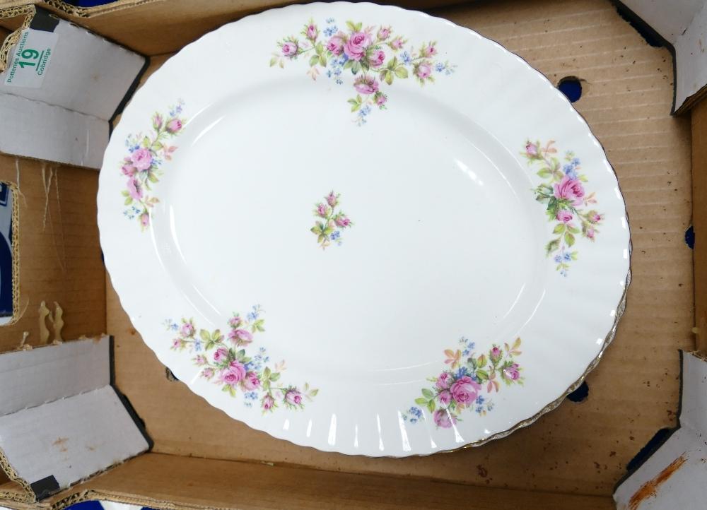 A mixed collection of items to include: Royal Albert moss rose and dimity rose small platters (3)