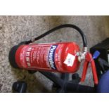 Powder fire extinguisher: 6kg ABC powder