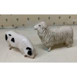 Beswick Ware Farmyard Figures: Ewe & Spotted Pig(2)