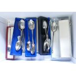 A collection of Golf Theme Silver Spoons: gross weight 149 grams (13 items)