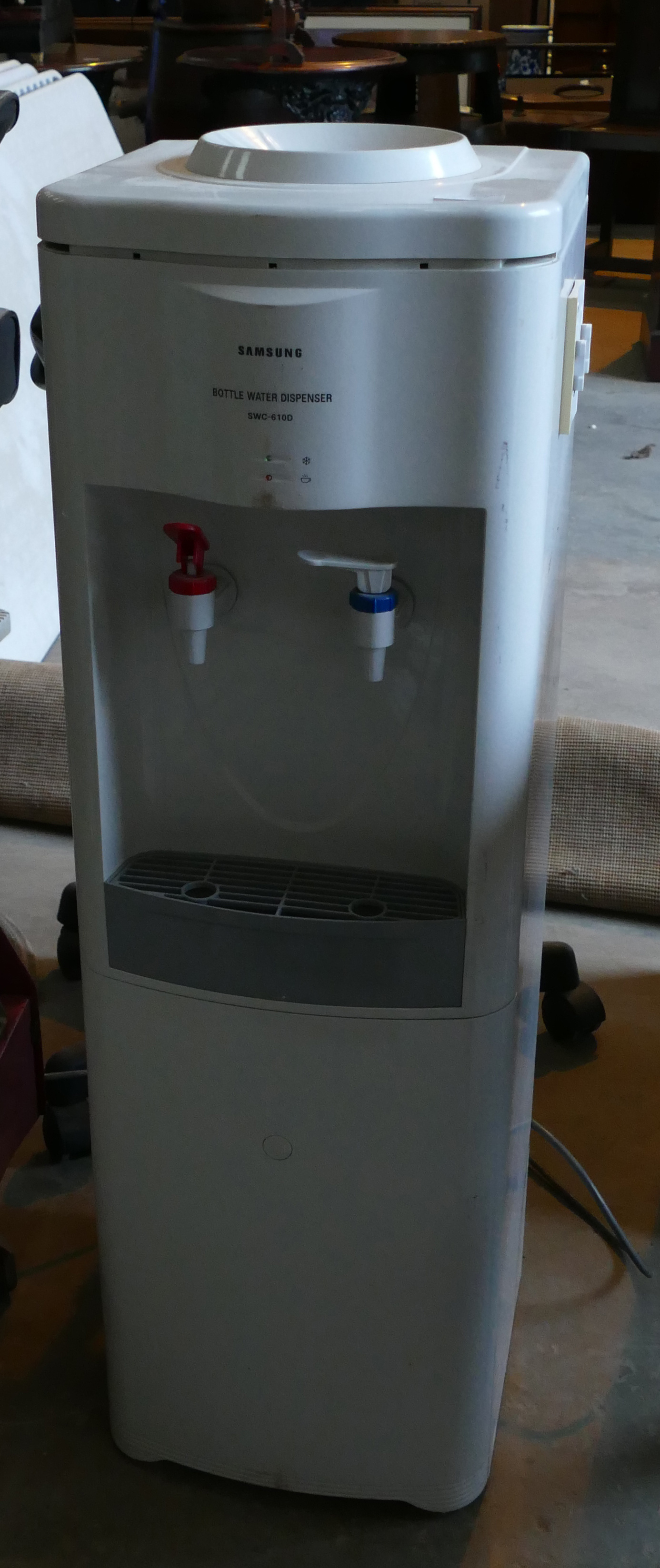 Samsung Bottle Water Dispenser :